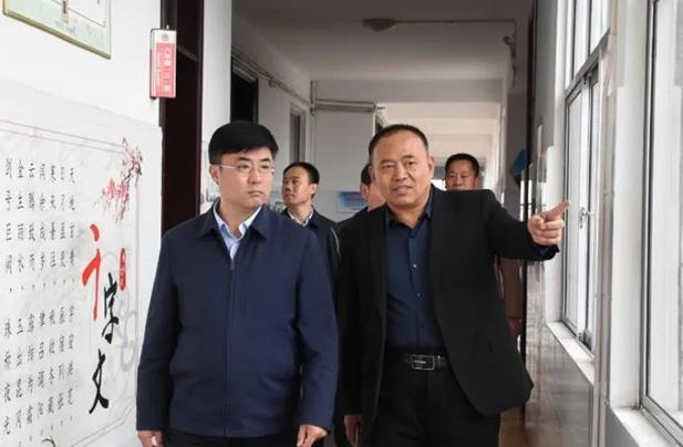 家校牵手 共育英才——致大唐学府第十九届家长委员会成员的一封信