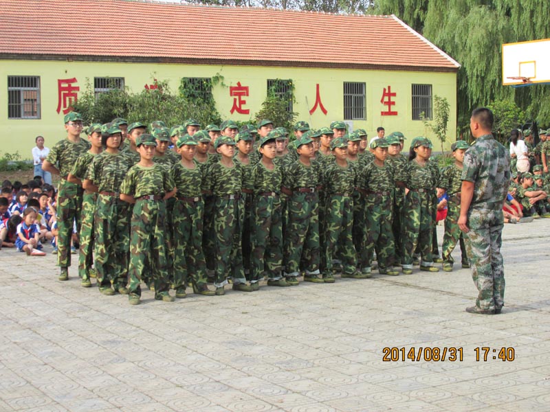 军训掠影(二)——初中部表演