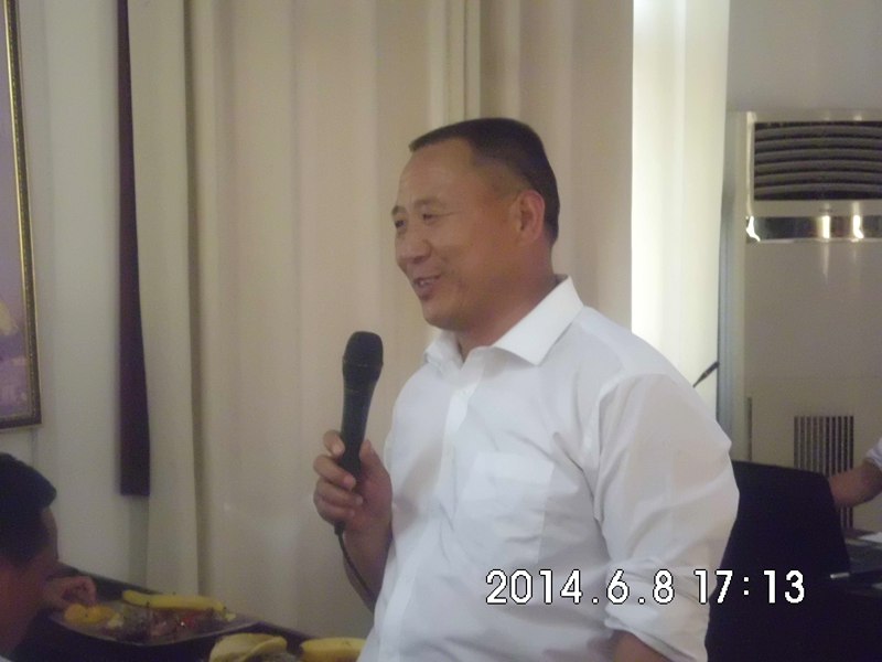 2011级学生毕业典礼于6月8日在会议室隆重召开